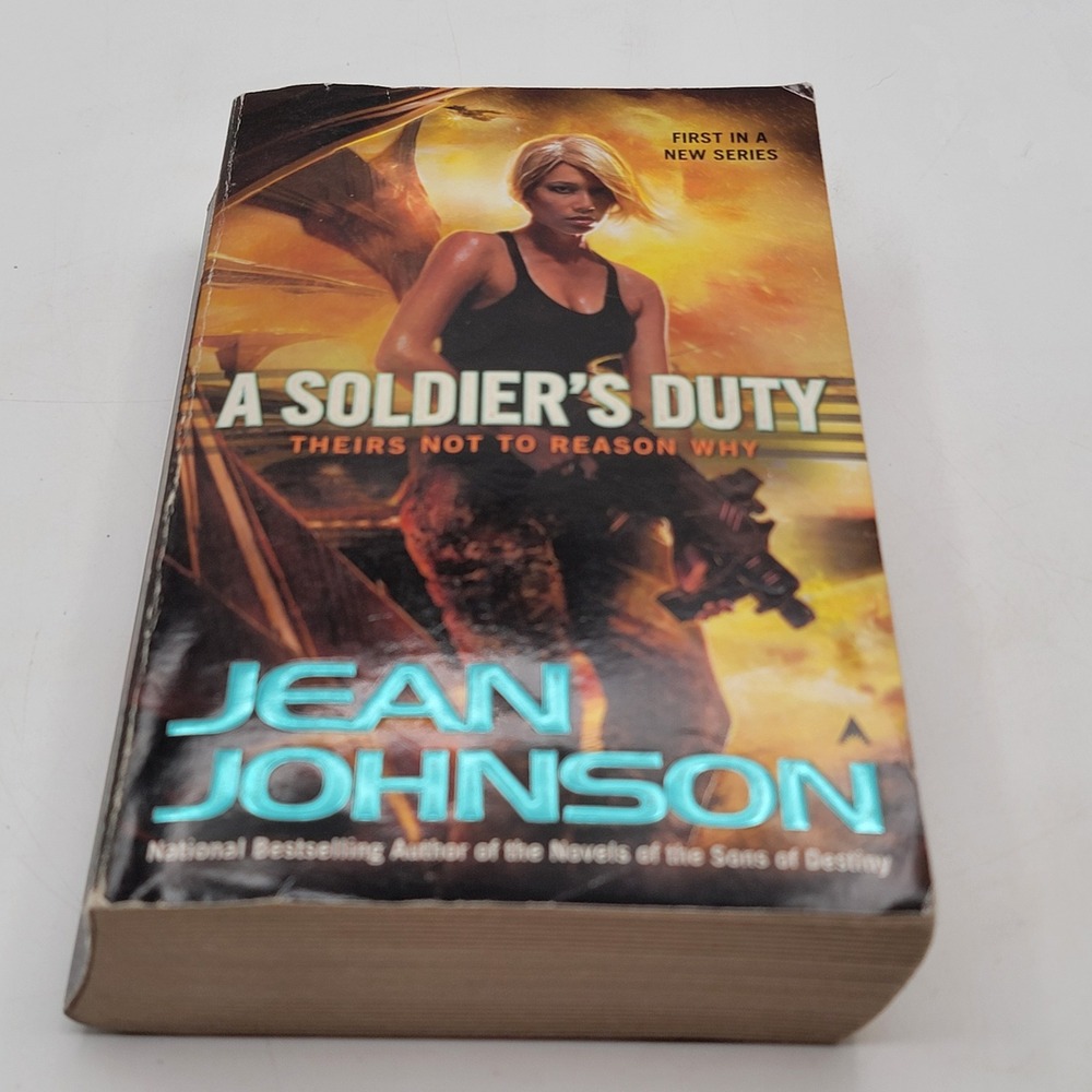 Jean Johnson A Soldier's Duty Paperback First Printing Military Sci-Fi Good